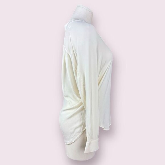 VINCE Cream Split Neck Long Sleeve Popover Blouse | NO SIZE TAG (see measurement - Picture 2 of 7